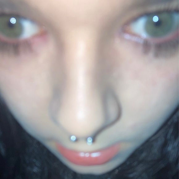 Meet your Posher, Mia - Picture 1 of 1